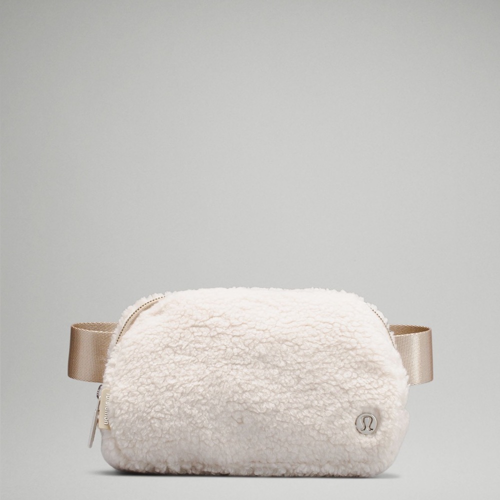 Lululemon‎ Everywhere Fleece Belt Bag Crossbody Bag